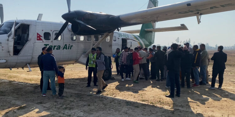 २७ वर्षदेखि बन्द टिकापुर विमानस्थल अब नियमित सञ्चालनमा