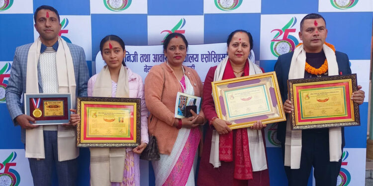 पोखराको बड्स एकेडेमी एसईईमा सर्वोत्कृष्ट भएकोमा एनप्याव्सनद्वारा सम्मानित