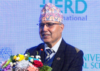 स्वास्थ्य क्षेत्रमा बजेट घट्नु राम्रो होइनः अर्थमन्त्री खनाल