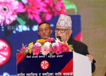 सरकारको प्रमुख दायित्व शान्तिपूर्ण ढंगले निर्वाचन सम्पन्न गराउनु होः माधवकुमार नेपाल