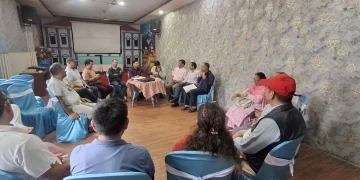 भोटेकोशी बाढीपीडितको राहतका लागि पाल्पाली समाज पोखराद्वारा १ लाख ११ हजार सहयोग