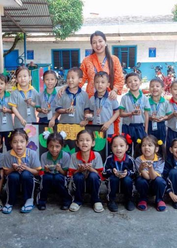 पोखराको हावर्ड एकेडेमीमा विजयादशमीको शुभकामना आदानप्रदान