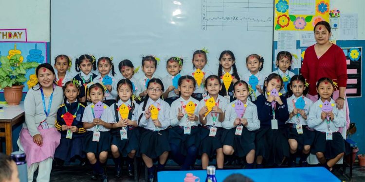 रेन्बो एकेडेमिक होम्समा विजयादशमीको शुभकामना